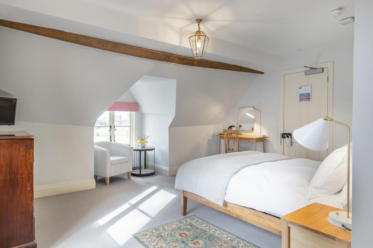 Lawn House Hotel Hatfield  Eksteriør billede